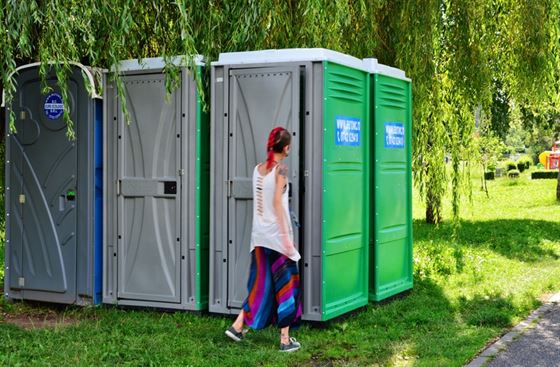 What is Luxury Toilet Hire?