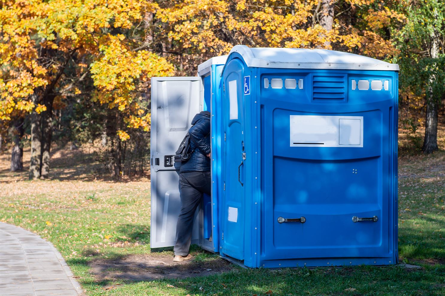 Portable toilet