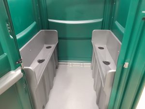 4 man urinal