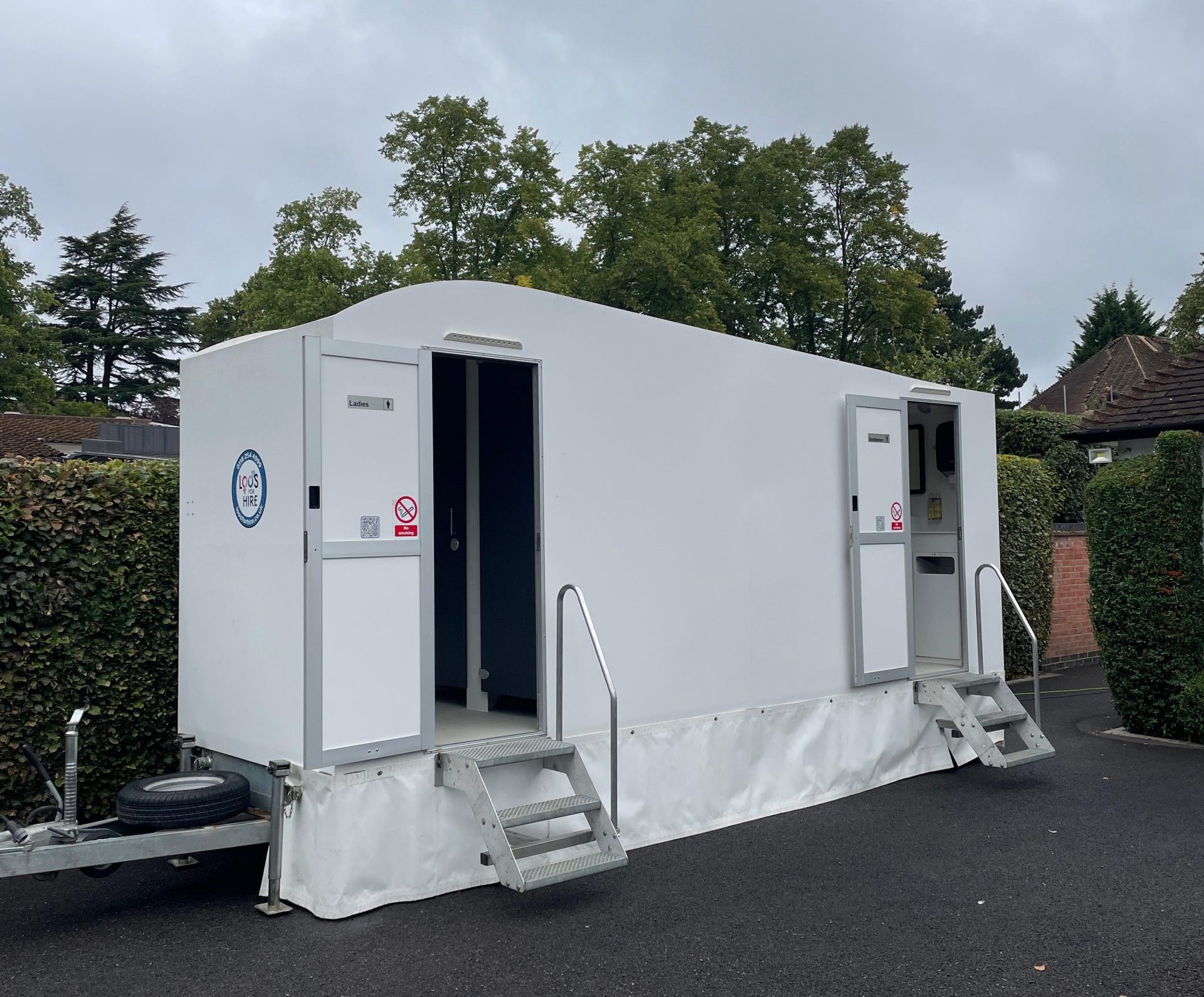 2 + 1 Luxury toilet perfect for corporate events and Christmas parties